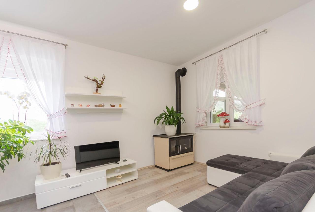Apartment Luka Rupe Екстер'єр фото