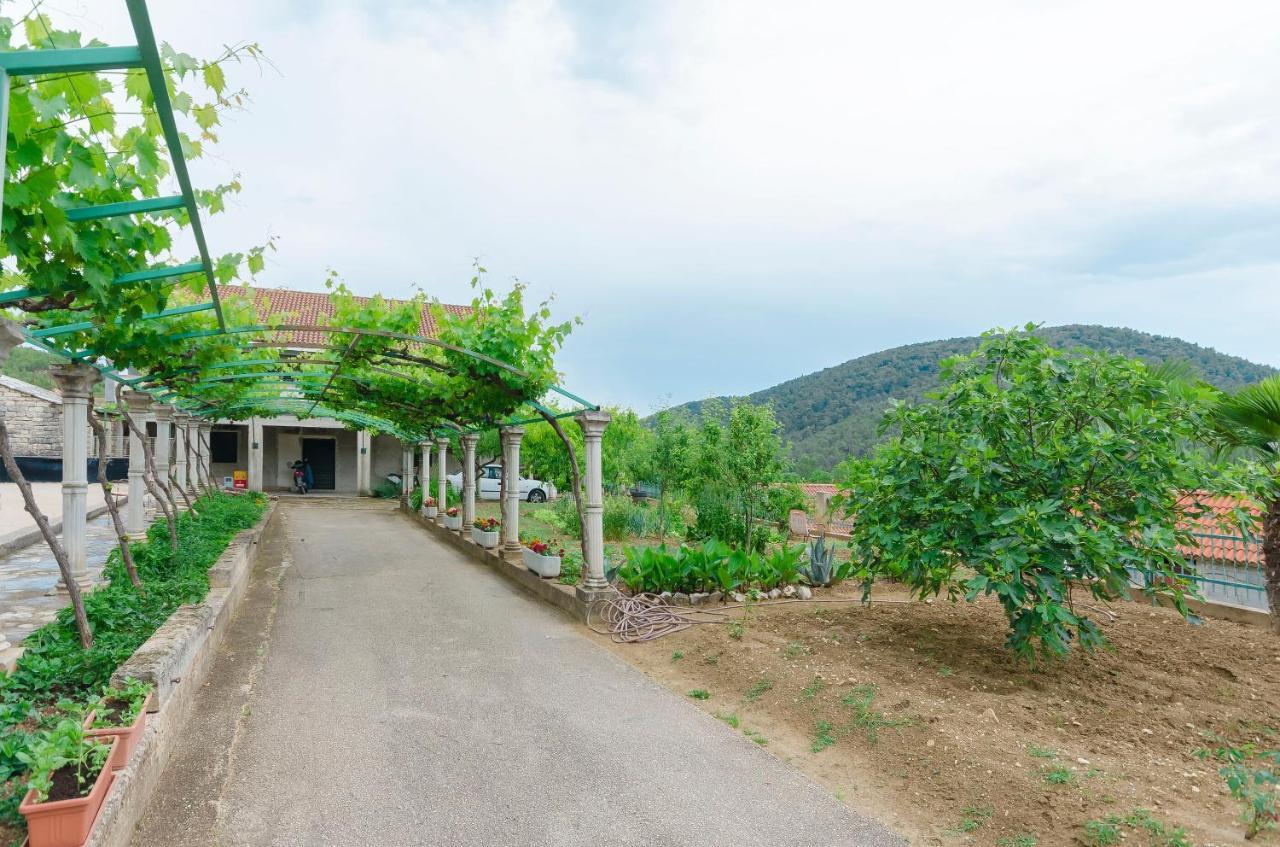 Apartment Luka Rupe Екстер'єр фото