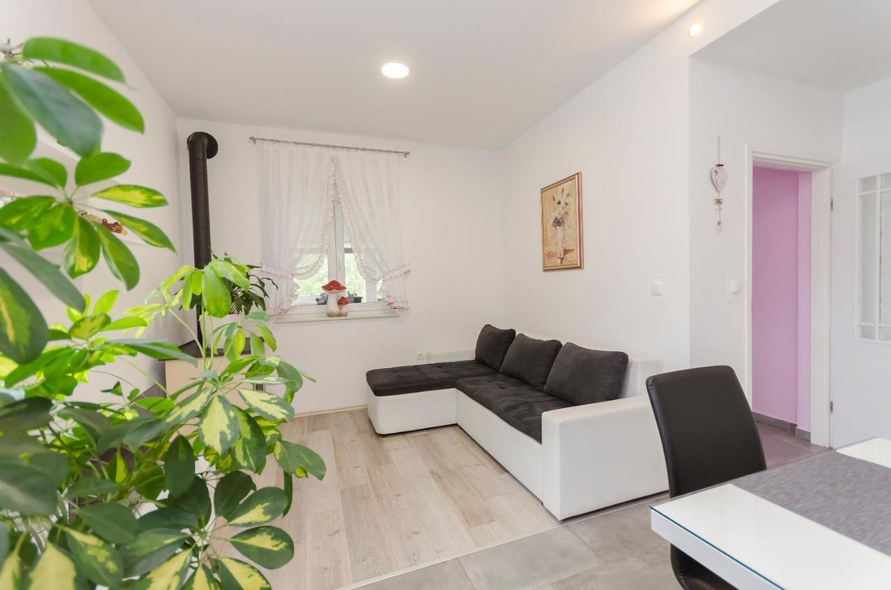Apartment Luka Rupe Екстер'єр фото