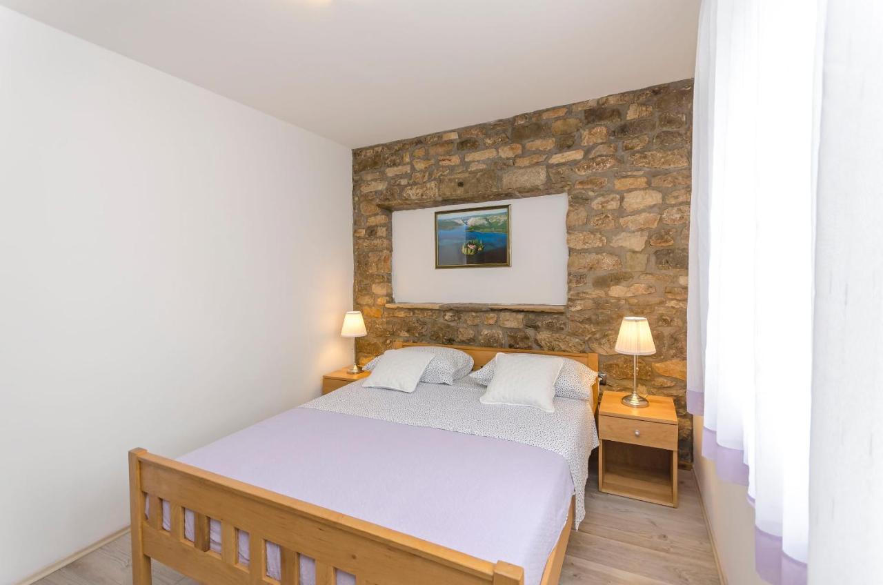 Apartment Luka Rupe Екстер'єр фото