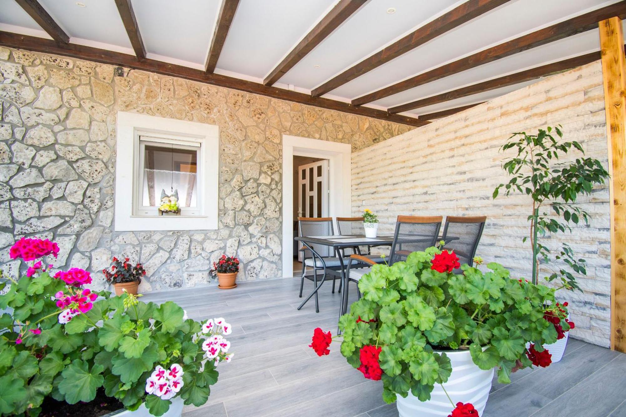 Apartment Luka Rupe Екстер'єр фото